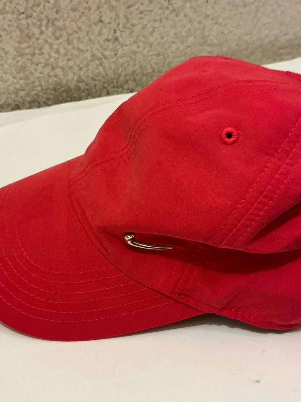 Nike Red Men’s Baseball Cap with Silver Swoosh